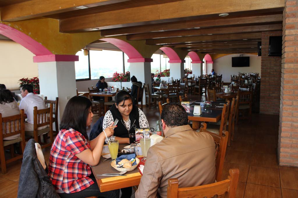 Hotel Villa De Cortez Xicotepec de Juarez Bagian luar foto